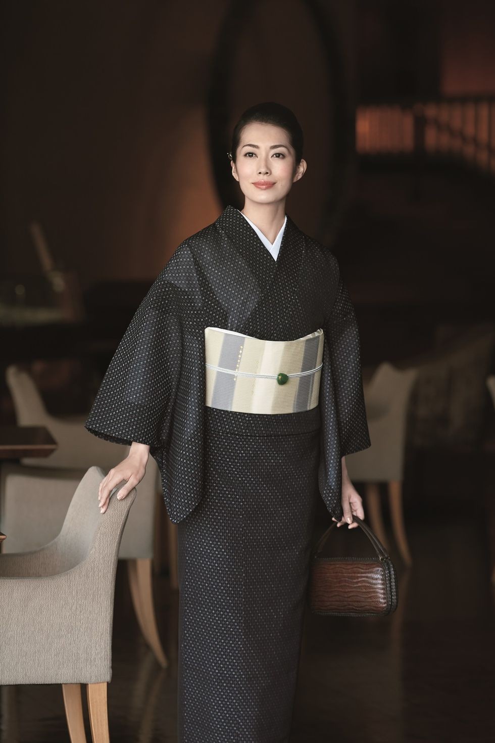 麻　シャリッと感透け感あり　爽やかで涼しい　夏着物 麻 シャリッと感透け感あり 爽やかで涼しい 夏着物