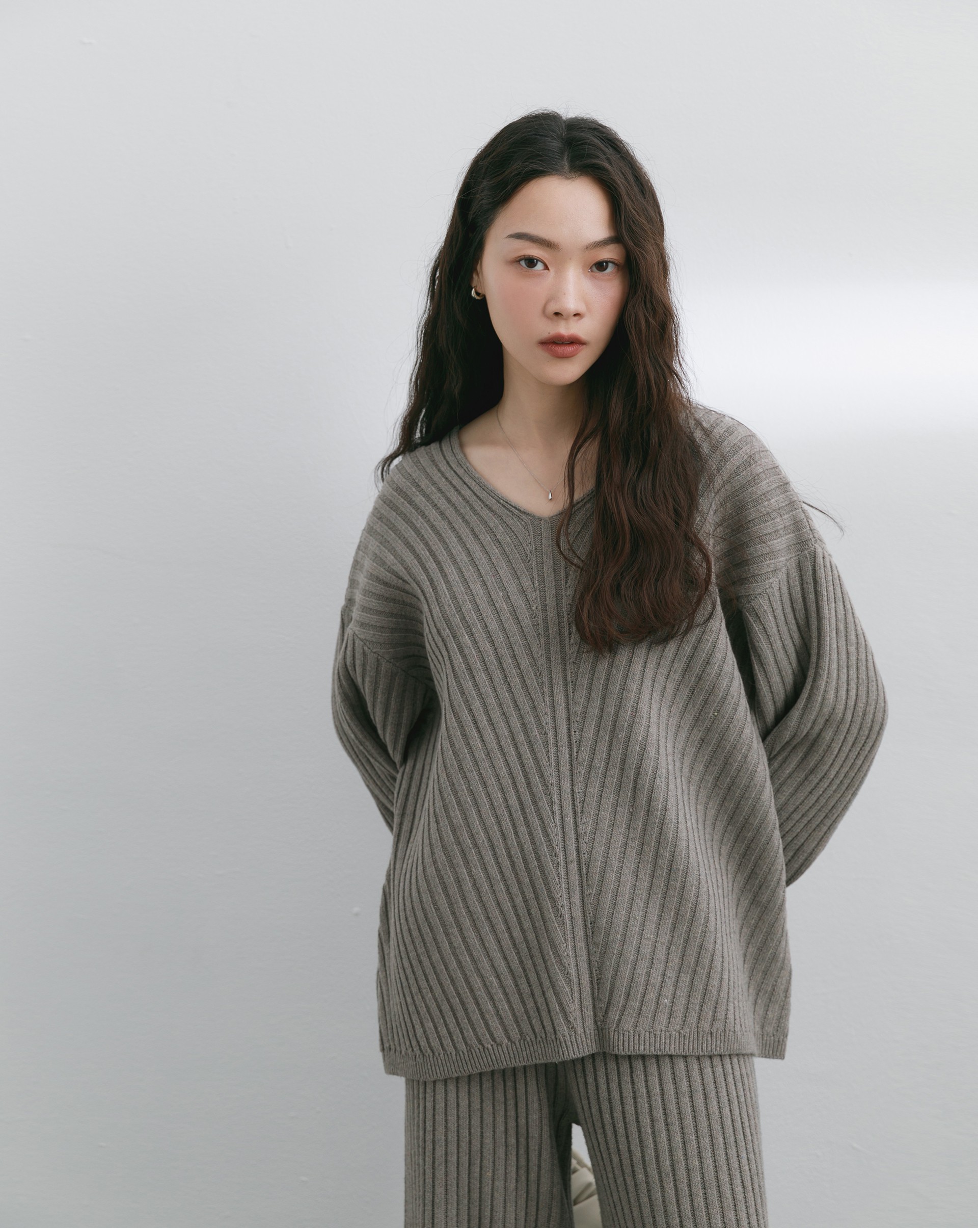 坑紋組織/V領領型修飾臉型/可和