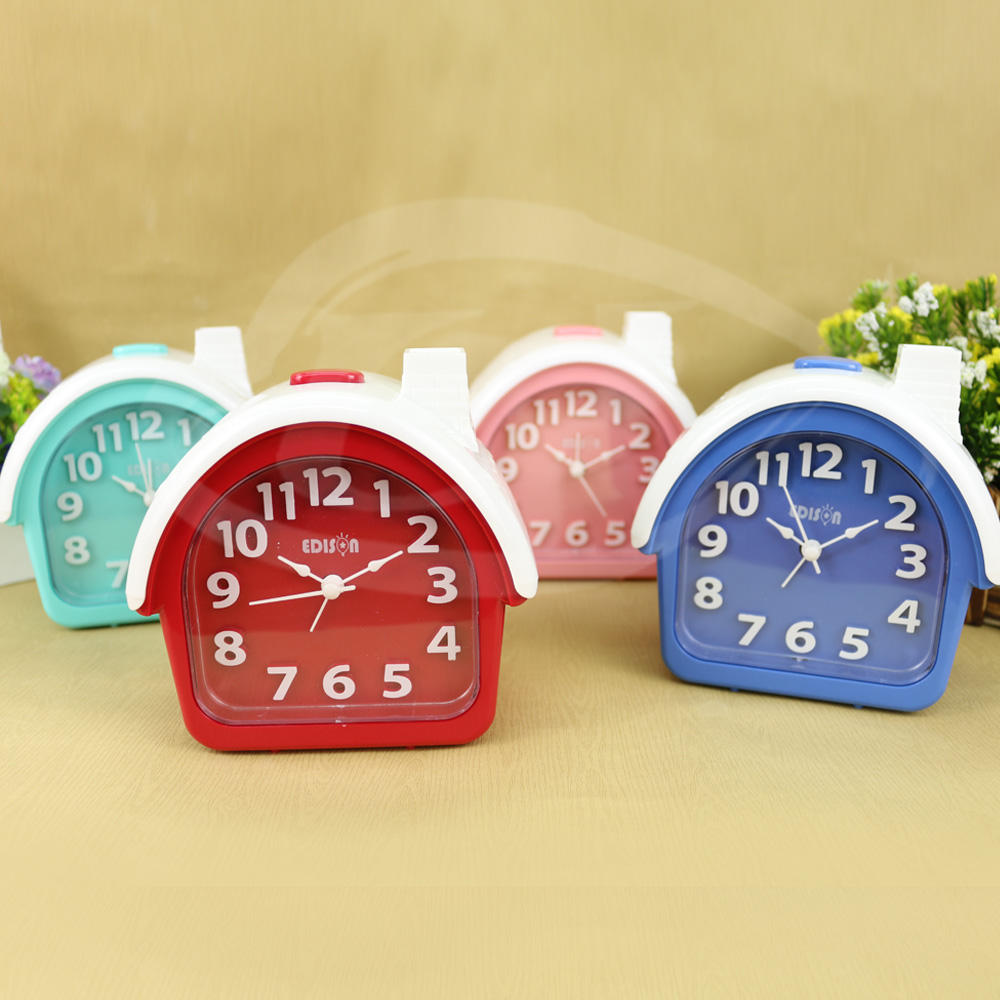 ◆LED小夜燈，照明美麗 ◆超大打鈴聲讓您不賴床 ◆立體凸面數字，一目瞭然 ◆靜音設計不擾清夢