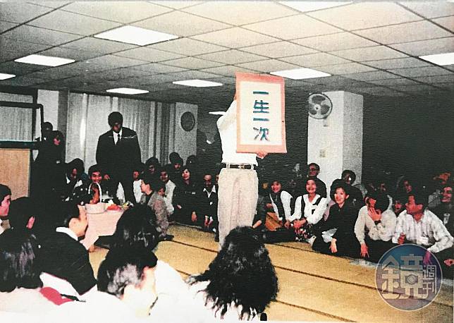 【全文】熊抱襲胸誘女信徒獻身　武肺神棍少龍爆性醜聞