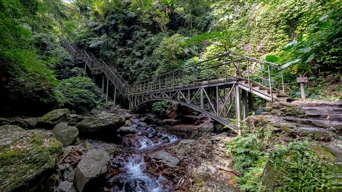宜蘭不只抹茶山！８條私房步道衝打卡：CNN全球最美、瀑布祕境、15分鐘登頂