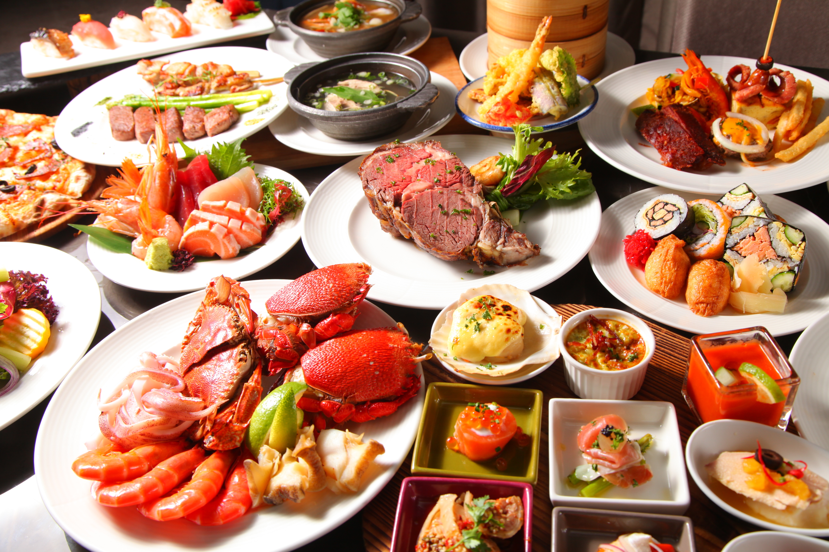 台中金典酒店12樓栢麗廳自助百匯（圖/台中金典酒店）