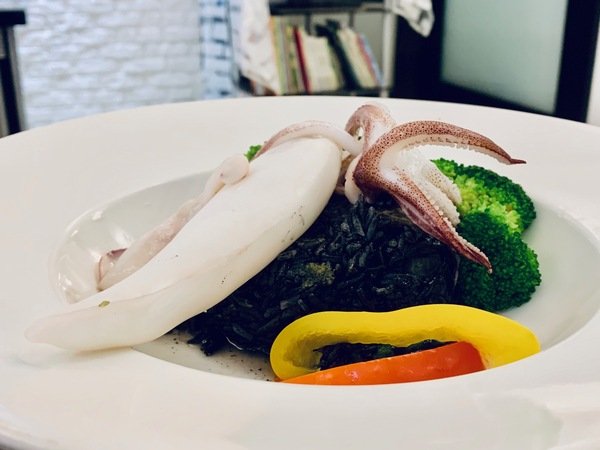 倪倪愛美食－『台中東海藝術街商圈推薦』台中龍井區異國美食、藝術精品藏身巷弄間-台中東海藝術街異國美食佛羅倫斯Firenze義法料理直擊分享