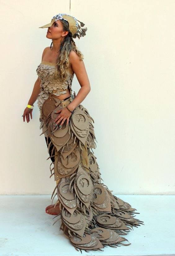 15 Fashion Unik Terbuat Dari Kardus Ini Detailnya Kece Banget
