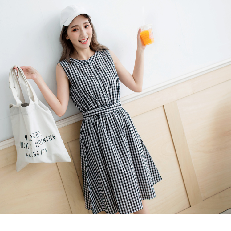附綁帶V領開襟撞色格紋高含棉洋裝