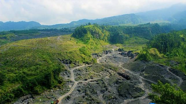 Bak Jalan Tamiya, Bukit Ini Sajikan Pemandangan Alam nan Megah Bekas Erupsi Merapi