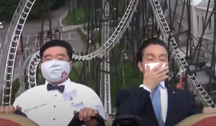 日本富士急樂園社長親自示範，防疫期間如何搭雲霄飛車不尖叫