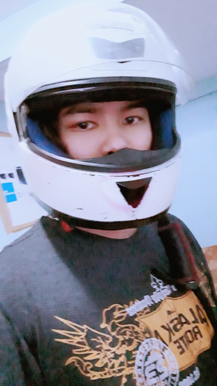 ทักได้ ถ้าใจถึง  อยู่ข้างๆได้ถ้าไม่กลัว <3