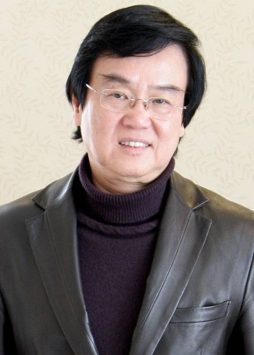 Pernah Nonton Film Vampir Kocak Ini? Begini Penampakan Doi Sekarang Gengs!