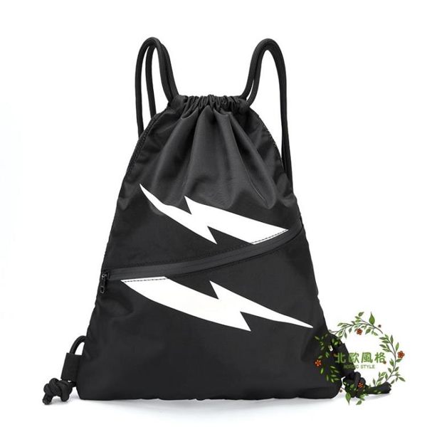 一件8折免運 束口袋抽繩後背包男運動健身房包小背包游泳包拉繩簡易輕便書包女