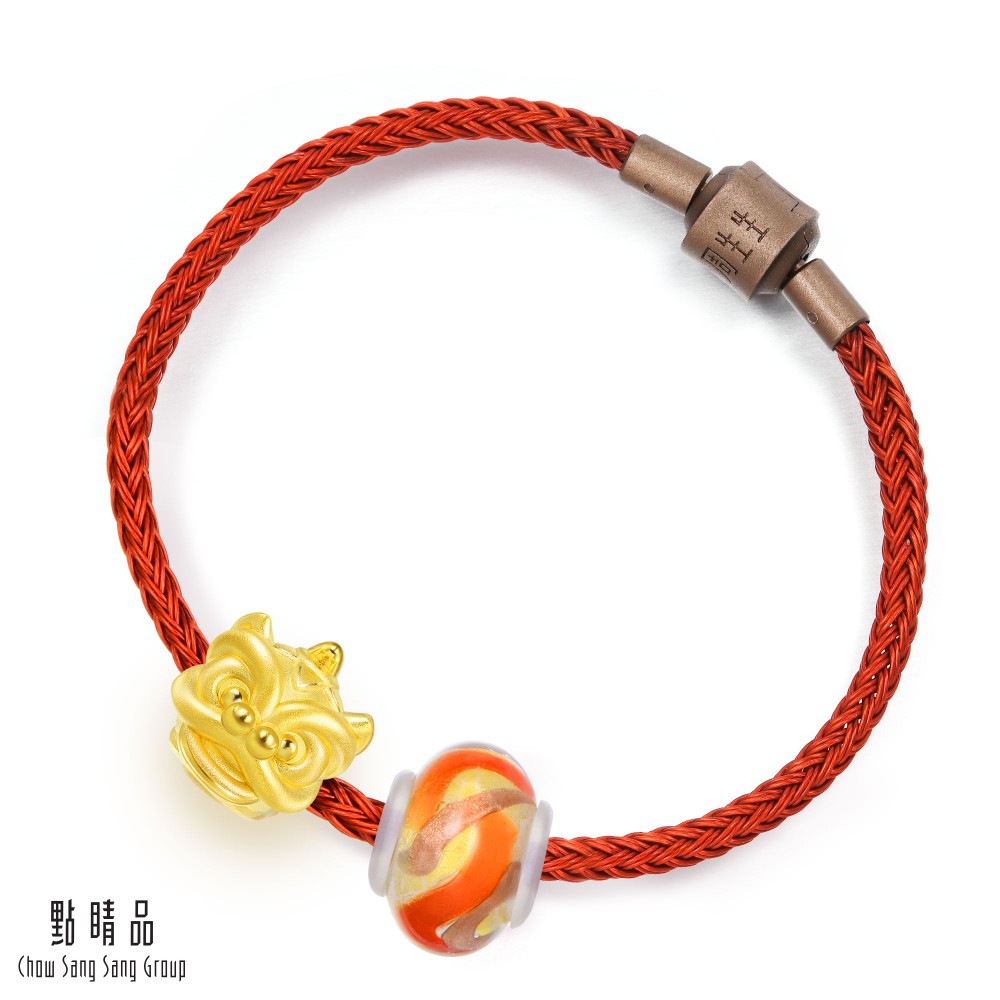 醒獅是一種民間傳統表演藝術，每逢喜慶節日，都會有舞獅表演炒熱氣氛義大利引進的Murano Glass 紅色玻璃珠，令色彩層次更顯豐富，為你助旺助慶。▲本組合商品，串珠、配繩均無法單賣或更換。商品規格●