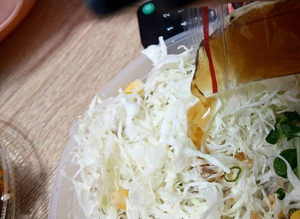 【中和美食】郁日式炸豬排-100元就能吃到3公分厚的日式豬排飯