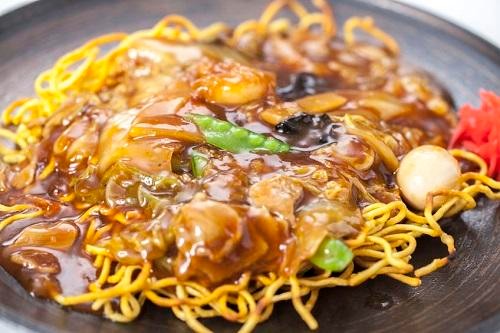 こうすれば良かったのか 意外と知らない かた焼きそば をパリパリにする方法 オリーブオイルをひとまわしニュース