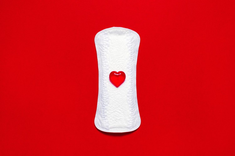 生理の血の量が多かったり少なかったりするのは変 少ないと閉経が近い 医師が回答 30代の生理 Baila News