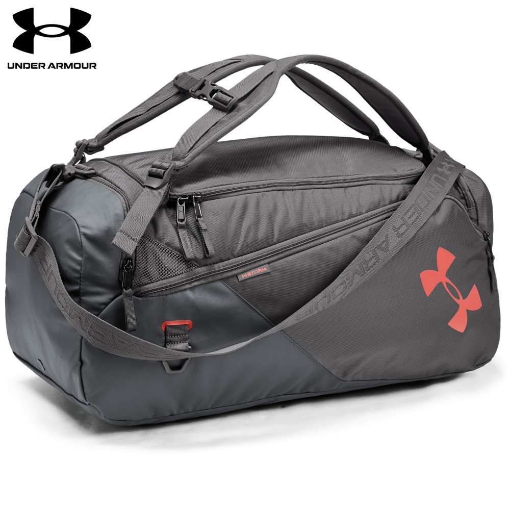 【科技介紹】．採用UA Storm技術的塗層有助於賦予背包表面良好的耐候性與防潑水性．HeatGear®加襯可調節肩帶，配有一體化提手與胸牌搭扣【商品細節】．既可用作雙肩背包，又可用作旅行包．堅韌的耐