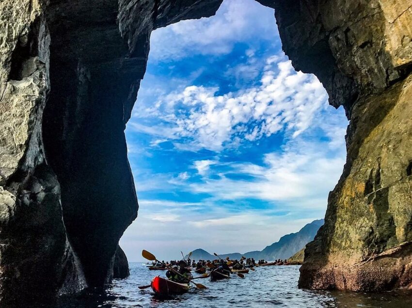 宜蘭秘境景點｜東澳烏岩角海蝕洞