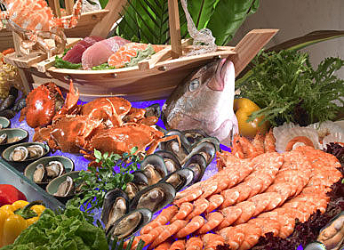 *平日自助餐午/晚餐一客 *下午茶兩客+300元