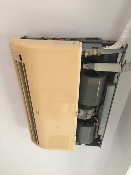 【洗樂優清潔家】吊隱式冷氣機（室內機＋室外機）清潔保養