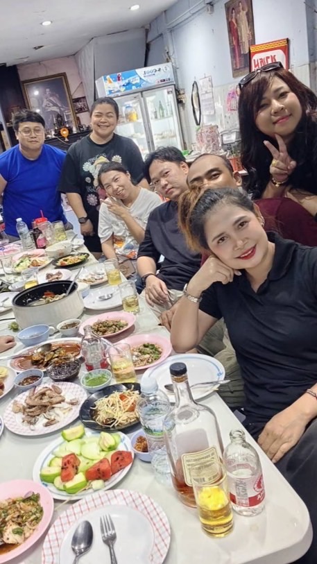 เพื่อน แก๊งขี้เหล้า