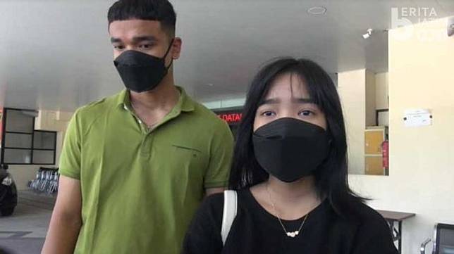 Fuji, adik ipar Vanessa Angel. [Beritajatim.com]