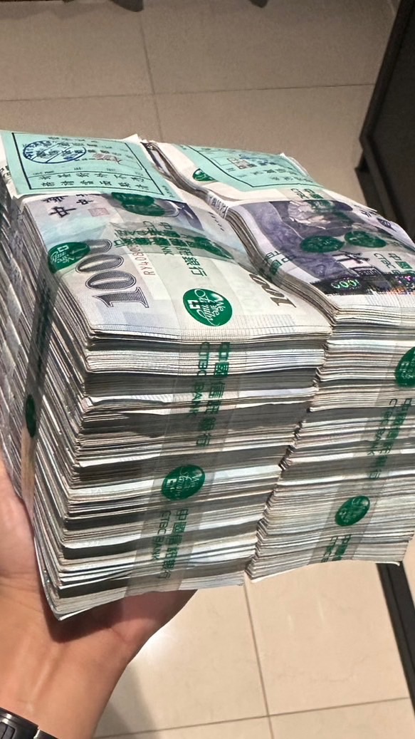 小育的老闆們