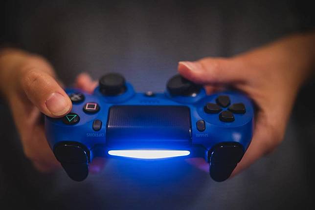 好怕PS4玩家不買新主機！Sony高層偷偷暗示PS5不會想像中那麼貴