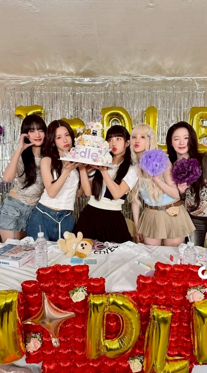 雅賢🎧🫶のi-dle babymonster ☕咖啡廳ʕ⁠´⁠•⁠ ⁠ᴥ⁠•̥⁠`⁠ʔ