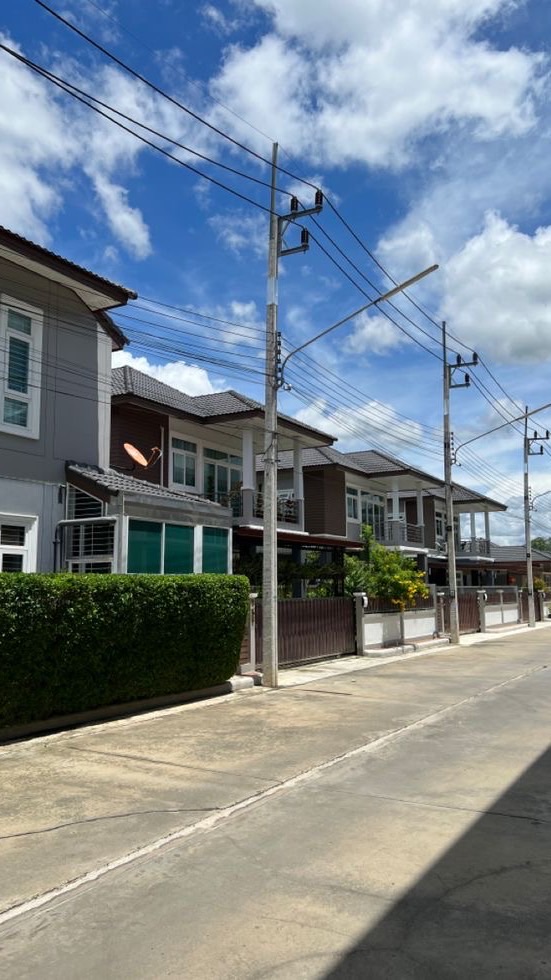 ✦ ──『 หมู่บ้านรุ่งอรุณ 』── ✦