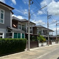 ✦ ──『 หมู่บ้านรุ่งอรุณ 』── ✦