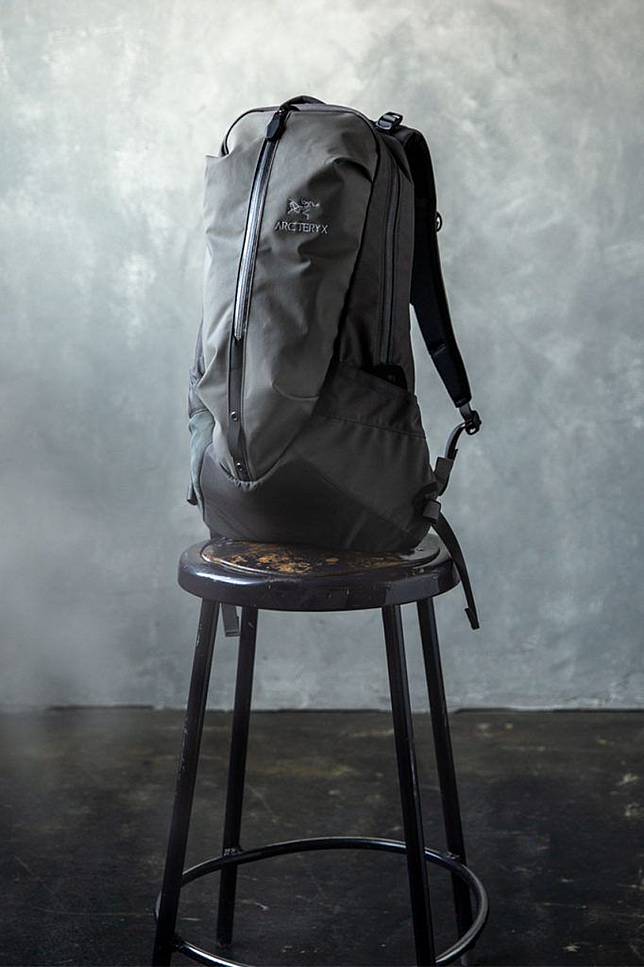 BEAMS x Arc'teryx 2021繼續合作！灰調打造超人氣商品| SSwagger 