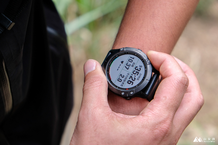 山女孩Melissa_GARMIN_fenix_6_6s-1.jpg