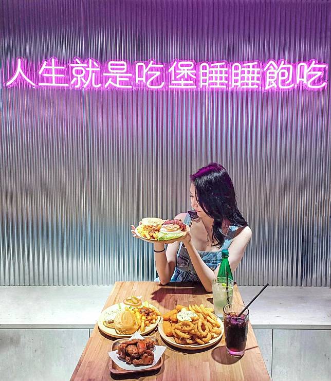 （圖片來源／IG @mmika__vx）