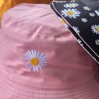 หมวกสวยๆๆๆพร้อมส่งจ้า. 🌸