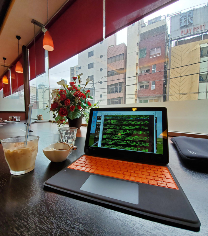 KANO PC タブレット型ノートPC オレンジキーボード KANO PC タブレット型ノートPC オレンジキーボード - メルカリ
