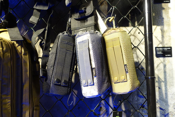  bagrun防水背包，bagrun台北西門町VAR LIVE旗艦店開幕，貝格朗都會玩家軍事風格後背包，好用多功能後背包，機能後背包推薦，貝格朗機能後背包