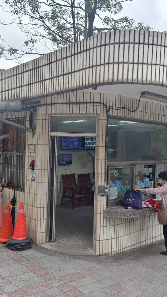 明湖國中圍牆水電