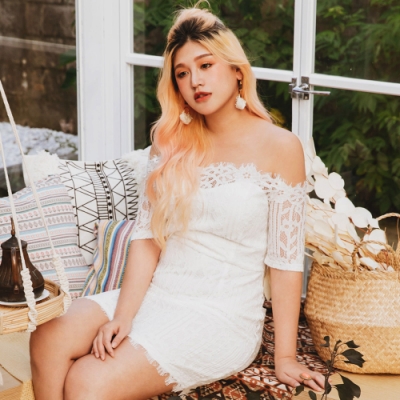 AIR SPACE PLUS 一字領睫毛蕾絲短洋裝(白)