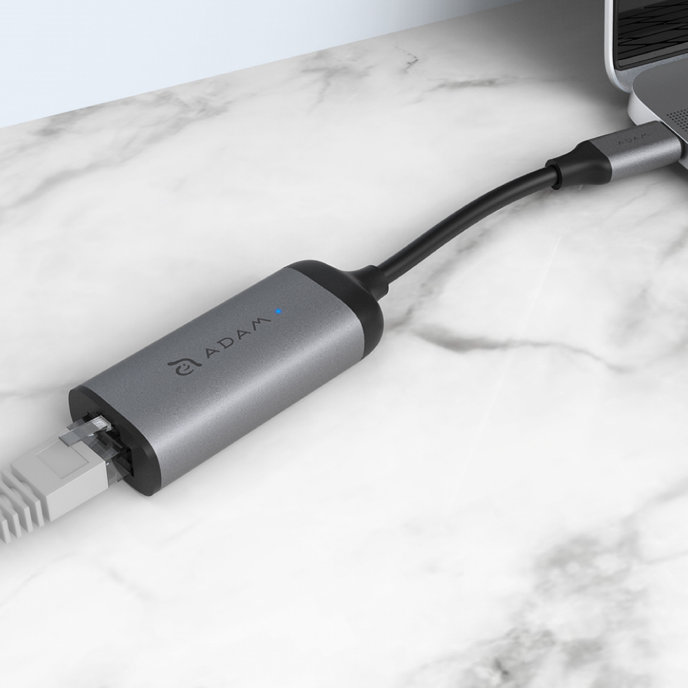 ．Realtek原廠晶片，提供高效能與低功耗的網路傳輸速率 ．Gigabit 高速乙太網路接孔，符合IEEE 802.3標準，自動調整10/100/1000Mbps網路傳輸速度