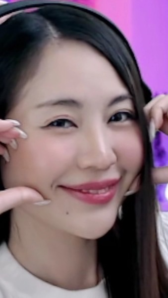 กลุ่มพี่แป้งชมมมมมมมมมมม