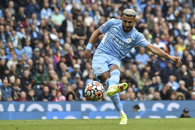 Gelandang Manchester City, Riyad Mahrez.