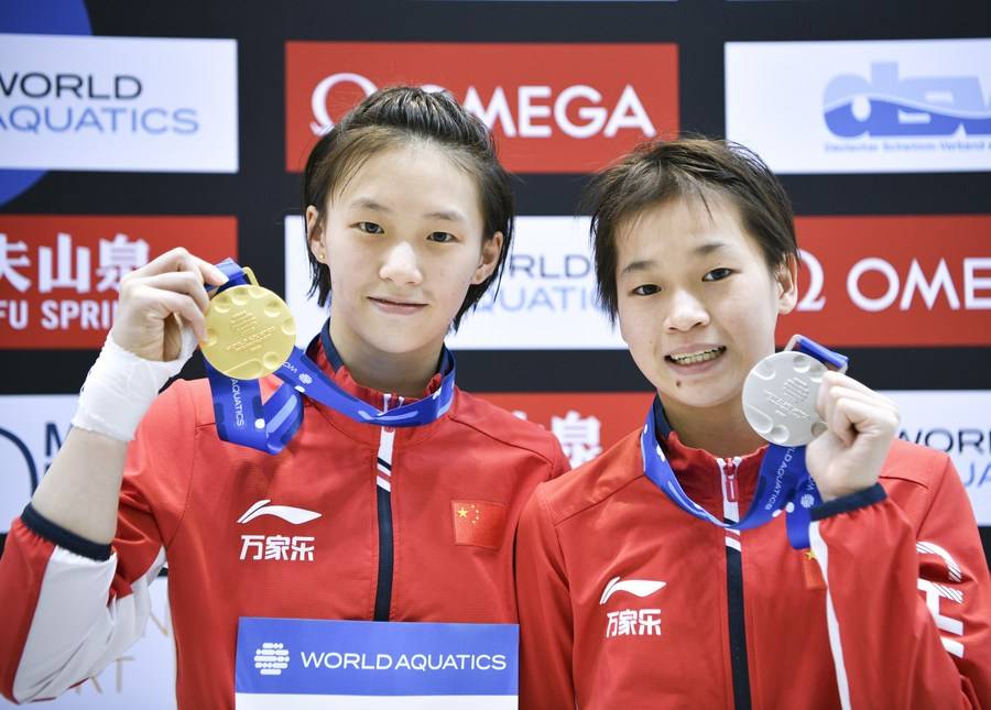 Chen Yuxi beat Quan Hongchan to win gold at Diving World Cup Super ...