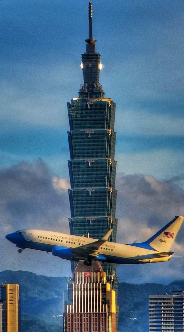 股市-航空雙雄交流