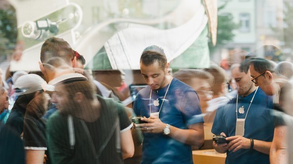 苹果的设计理念从“好用”变成了“好卖”