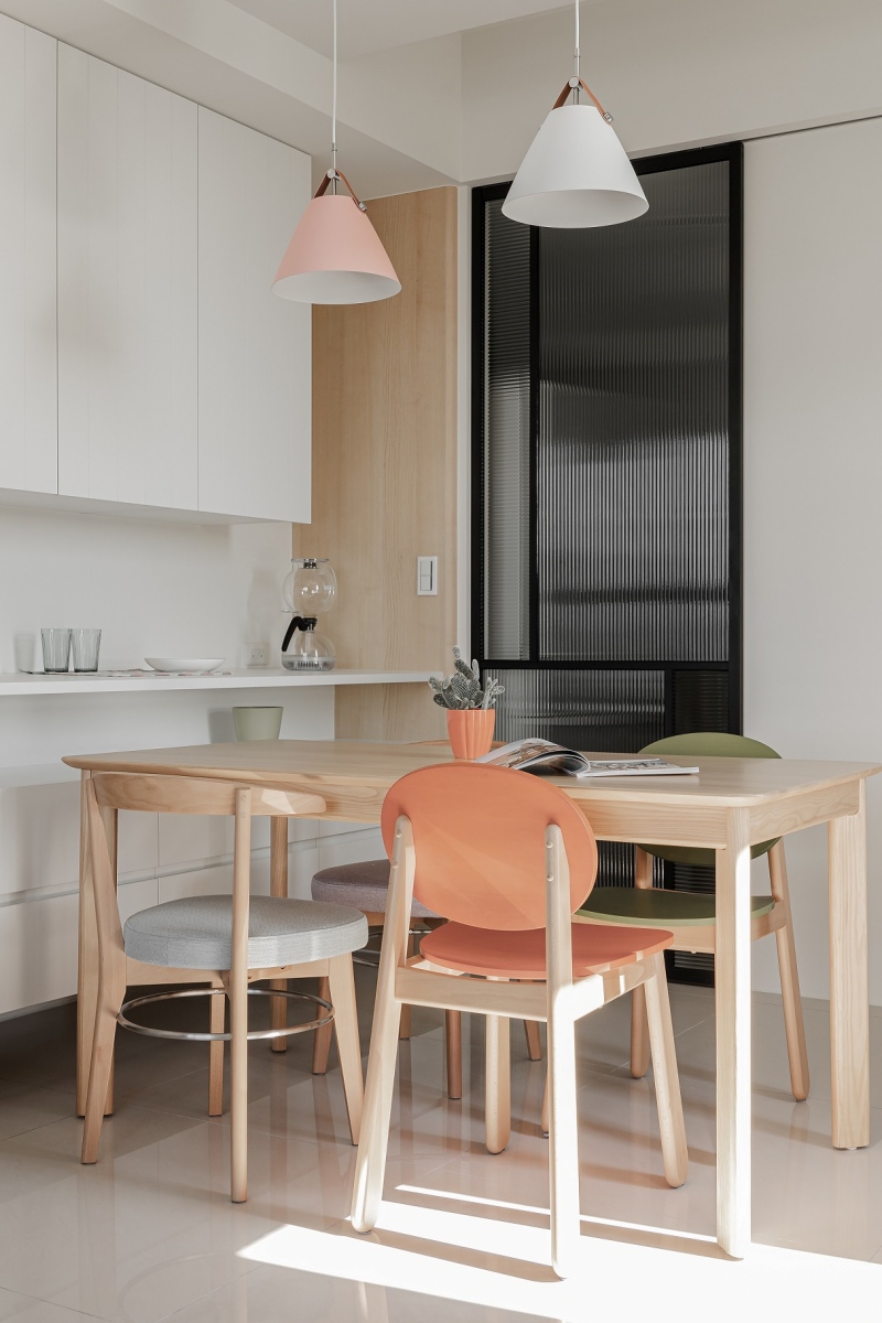 長虹玻璃；室內設計；居家裝潢；玻璃門片