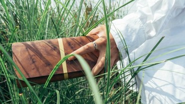 夏日最強森林系單品就靠他，回頭率暴表的《樹革蒔繪皮夾》
