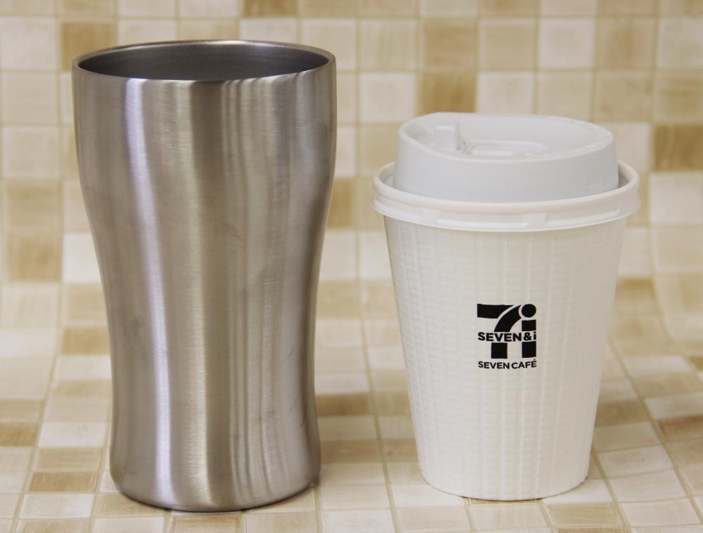 ドリンクカップまるごと入る ダイソー500円タンブラーを検証