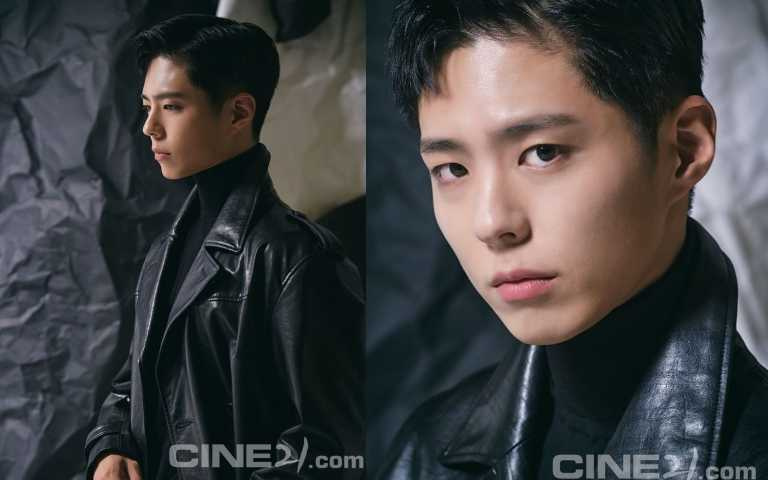  看到帥氣皮衣風的朴寶劍，讓粉絲們更想念他了！（圖／Cine21 ig、網站) 