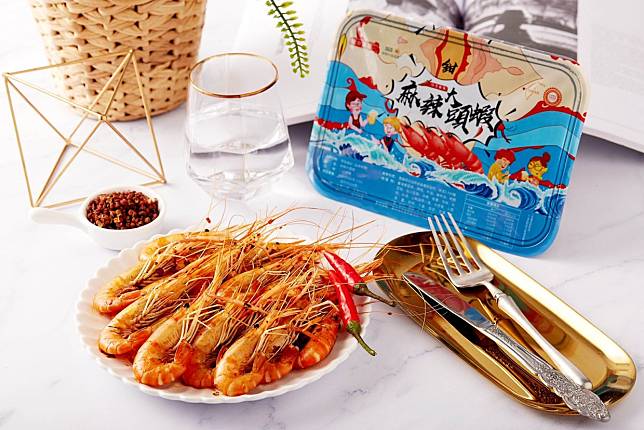 ▲加熱就能馬上吃的麻辣大頭蝦，是不是好想配一杯冰啤酒？（圖/奧丁丁市集）