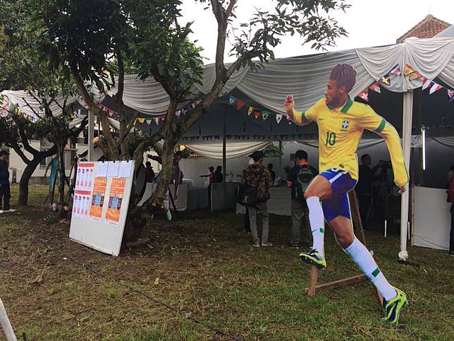  Sementara jumlah pasangan calon yang maju dalam Pemilihan Pilkada kali ini sebanyak  Begini Uniknya Pilkada Serentak 2018