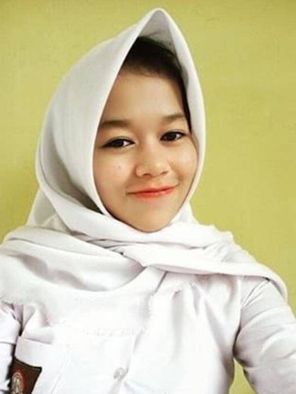 Foto Wanita  Cantik  Berhijab Kekinian Kumpula wanita  Cantik 